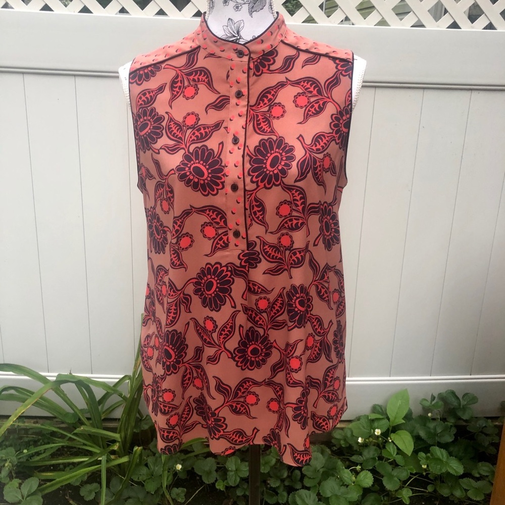 Ann Taylor Sleeveless Blouse - Medium